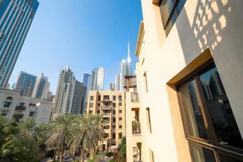 דירה ב Downtown Dubai (Downtown Burj Dubai), Dubai, איחוד האמירויות 2 חדרי שינה, 131 מ