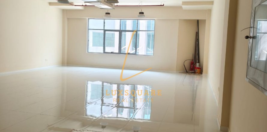 Kancelária v Dubai Investment Park, SAE 118 m2 č. 723324