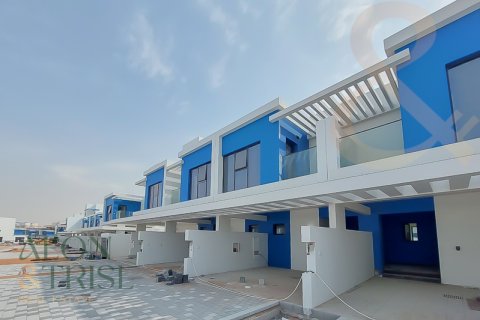 Kaupunkipientalo Damac Lagoons, Dubai, Arabiemiraatit 4 makuuhuonetta, 211 m2 № 648269 - kuva 2