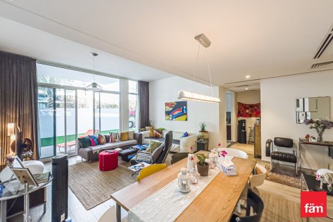 Dubai、UAEにあるタウンハウス 3ベッドルーム、301.4 m2 No718483