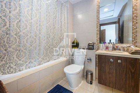 Apartment in Business Bay, Dubai, UAE 3 bedrooms, 170 sq.m. № 654437 - photo 15