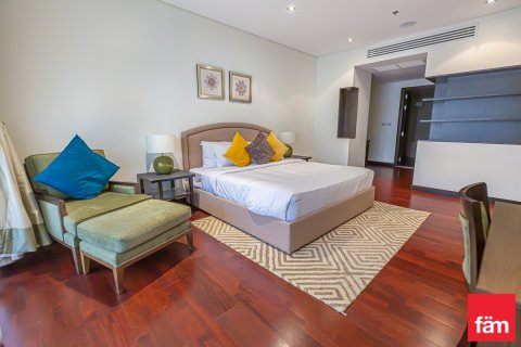 Huoneisto Palm Jumeirah, Dubai, Arabiemiraatit 2 makuuhuonetta, 164.5 m2 № 682327 - kuva 15