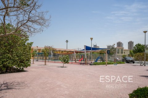 Villa Jumeirah Village Triangle, Dubaijā, AAE 2 istabas, 250 m2 Nr. 649847 - attēls 20