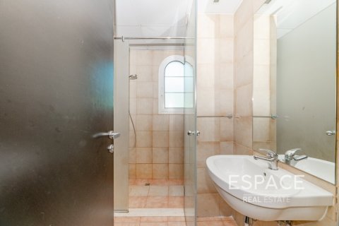 Villa Jumeirah Village Triangle, Dubaijā, AAE 2 istabas, 250 m2 Nr. 649847 - attēls 9