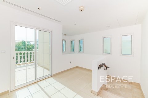 Villa Jumeirah Village Triangle, Dubaijā, AAE 2 istabas, 250 m2 Nr. 649847 - attēls 12