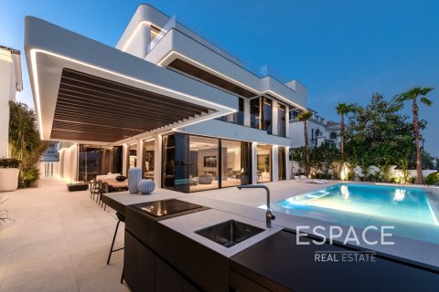 Villa Palm Jumeirah, Dubaijā, AAE 6 istabas, 687 m2 Nr. 649845 - attēls 2