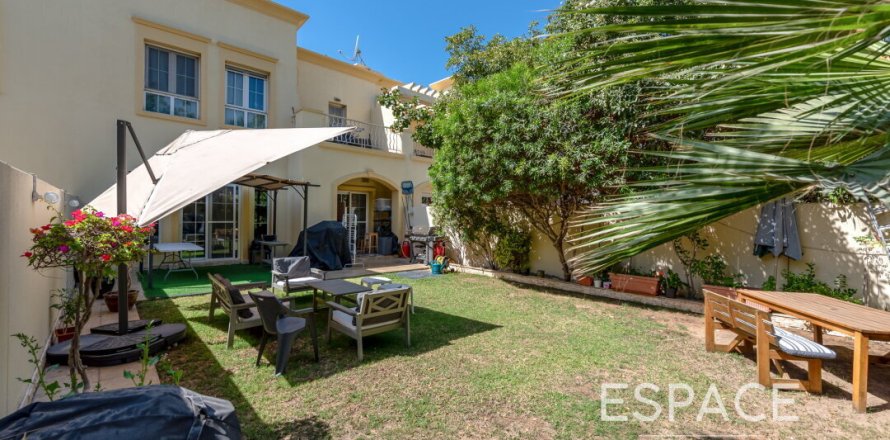 Villa i The Springs, Dubai, UAE 3 soveværelser, 266 kvm № 649843