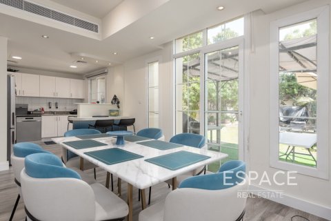 Villa til salg i The Springs, Dubai, UAE 3 soveværelser, 266 kvm № 649843 - foto 5