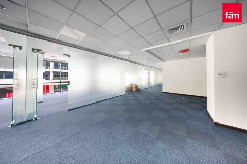 משרד למכירה ב Business Bay, Dubai, איחוד האמירויות  574.8 מ"ר, מספר 634676 - תמונה 2