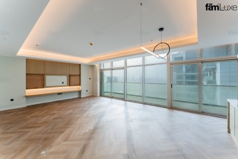 Apartment in Al Barsha, Dubai, UAE 4 bedrooms, 244.9 sq.m. № 687565 - photo 7