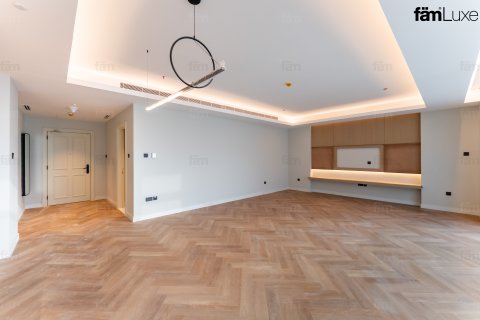 Apartment in Al Barsha, Dubai, UAE 4 bedrooms, 244.9 sq.m. № 687565 - photo 18