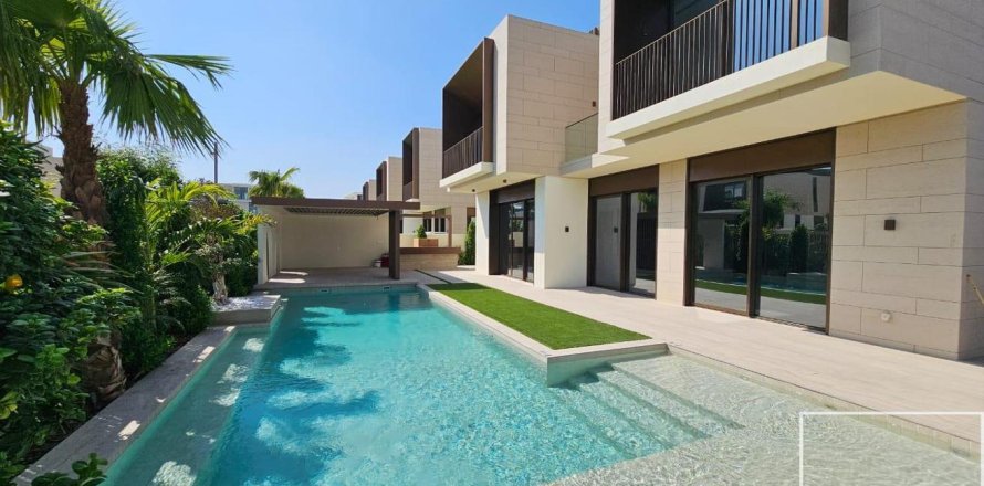 Villa à Dubai Hills Estate, Dubai, EAU: 5 chambres, 660 m2 № 655983