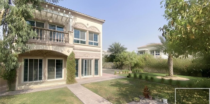 Villa sa Jumeirah Village Triangle, Dubai, UAE 2 silid-tulugan, 636 sq.m. № 655985