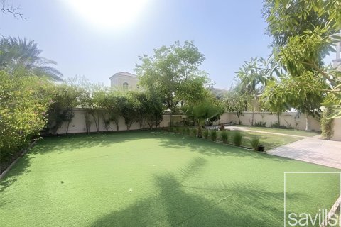 Villa sa Jumeirah Village Triangle, Dubai, UAE 2 silid-tulugan, 636 sq.m. № 655985 - larawan 8