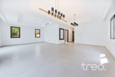 Villa para arrendamento em Arabian Ranches 2, Dubai, EAU 5 quartos, 324.05 m2 № 734008 - foto 2