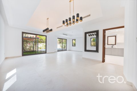 Villa para arrendamento em Arabian Ranches 2, Dubai, EAU 5 quartos, 324.05 m2 № 734008 - foto 4