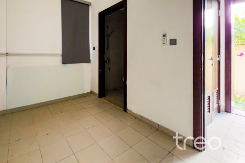 Villa para arrendamento em DAMAC Hills (Akoya by DAMAC), Dubai, EAU 5 quartos, 408.77 m2 № 734004 - foto 30