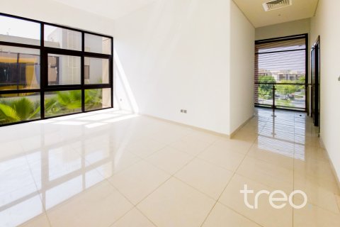 Villa para arrendamento em DAMAC Hills (Akoya by DAMAC), Dubai, EAU 5 quartos, 408.77 m2 № 734004 - foto 18