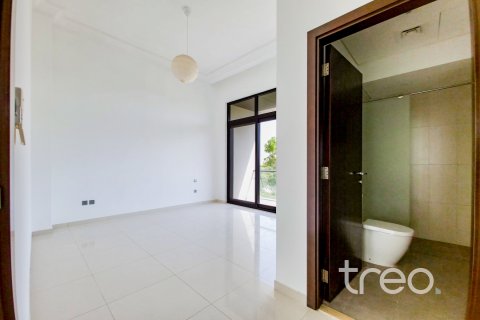Villa para arrendamento em DAMAC Hills (Akoya by DAMAC), Dubai, EAU 5 quartos, 408.77 m2 № 734004 - foto 17