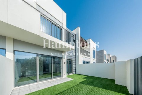 Townhouse til leje i Arabian Ranches 3, Dubai, UAE 3 soveværelser, 128.57775200 kvm № 684719 - foto 3