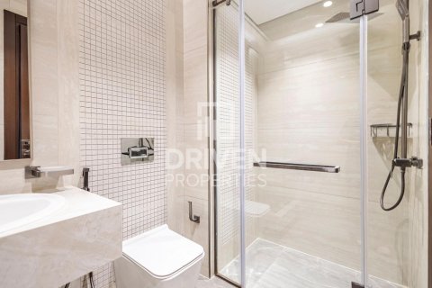 Apartment sa Business Bay, Dubai, UAE 2 silid-tulugan, 137.03 sq.m. № 768490 - larawan 13