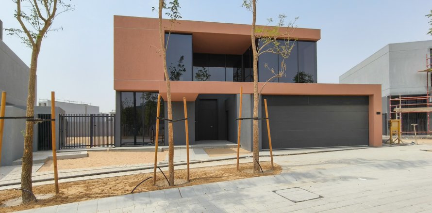 Villa asukohaga Tilal City, Sharjah, AÜE: 5 magamistoaga, 857.96 m² Nr 749423