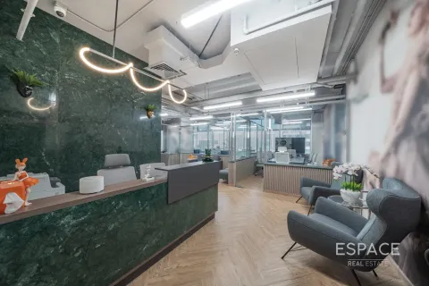 Kancelarija u Jumeirah Lake Towers, Dubai, UAE 111 m2 Br. 661319 - fotografija 1