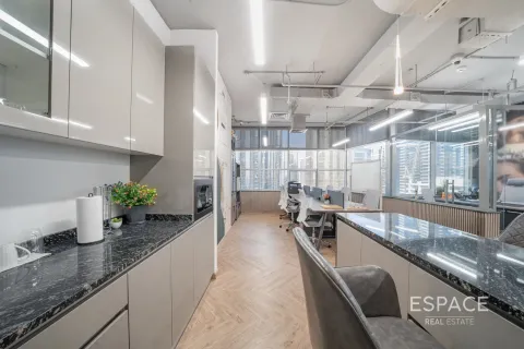 Kancelarija u Jumeirah Lake Towers, Dubai, UAE 111 m2 Br. 661319 - fotografija 11