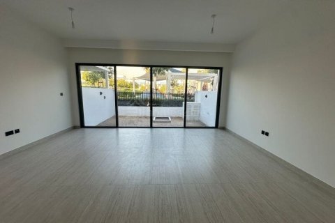 Városi lakóépület itt: Damac Lagoons, Dubai, EAE, 5 hálószoba, 144 m², azonosító: 685740 - fénykép 3