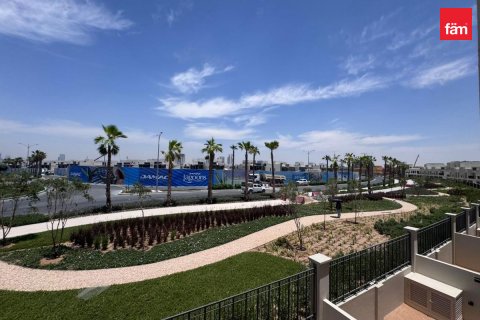 Dubai, BAE’de kiralık sıra ev 4 yatak odası, 144 m&sup2; No 757864 - fotoğraf 13