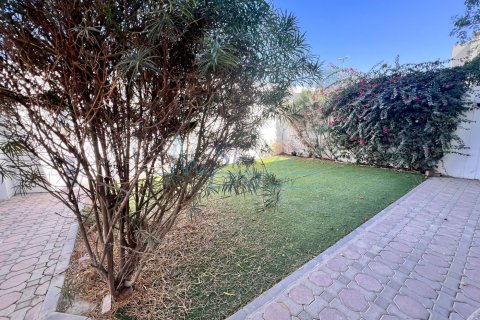 Komersyal na villa sa Al Safa, Dubai, UAE 371.6 sq.m. № 659752 - larawan 3