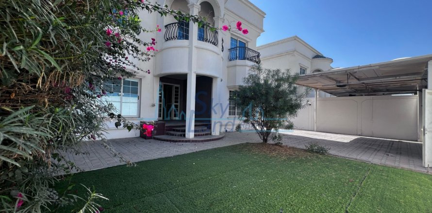 Komersyal na villa sa Al Safa, Dubai, UAE 371.6 sq.m. № 659752