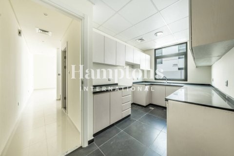 Kaupunkipientalo Dubai, Arabiemiraatit 3 makuuhuonetta, 174.79792353 m2 № 651104 - kuva 25