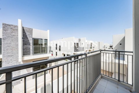 Kaupunkipientalo Dubai, Arabiemiraatit 3 makuuhuonetta, 174.79792353 m2 № 651104 - kuva 9