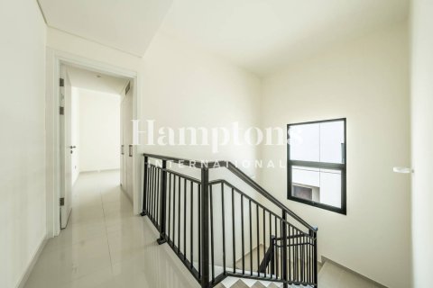 Kaupunkipientalo Dubai, Arabiemiraatit 3 makuuhuonetta, 174.79792353 m2 № 651104 - kuva 17