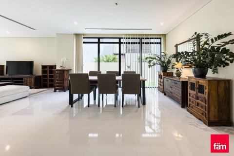 וילה להשכרה ב Dubai, איחוד האמירויות 3 חדרי שינה, 324 מ"ר, מספר 699887 - תמונה 8