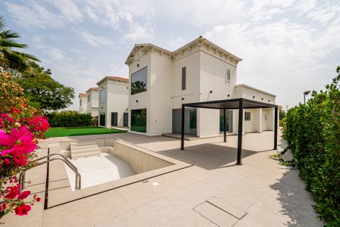 Βίλα σε Jumeirah Islands, Dubai, ΗΑΕ 5 υπνοδωμάτια, 576 τ.μ. Αρ. 750586 - φωτογραφία 2