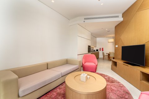 Deira、Dubai、UAEにあるホテルタイプマンション 2ベッドルーム、100.24 m2 No750590