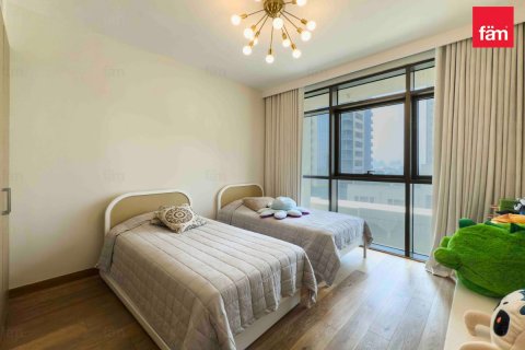 Řadový dům v Dubai, SAE 4 ložnice, 285.6 m² Č.: 635884 - fotografie 15