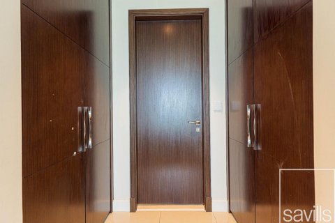 Apartament në Downtown Dubai (Downtown Burj Dubai), Dubai, Emiratet e Bashkuara Arabe 3 dhoma gjumi, 214 m2. № 635444 - Foto 17