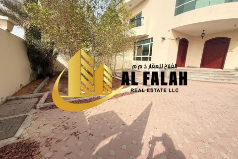 Vila v Wasit, Sharjah, SAE 5 ložnice, 418 m² Č.: 635555 - fotografie 4