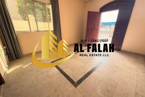 Vila v Wasit, Sharjah, SAE 5 ložnice, 418 m² Č.: 635555 - fotografie 12