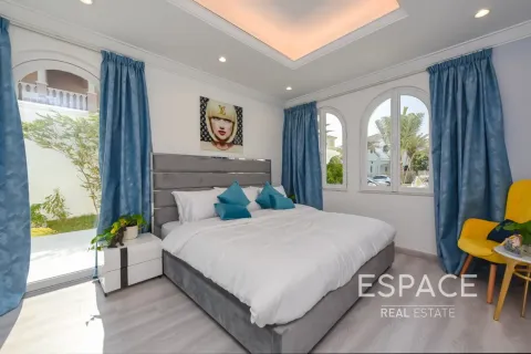 Vila u Palm Jumeirah, Dubai, UAE 5 spavaćih soba, 465 m2 Br. 738444 - fotografija 2