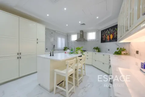 Vila u Palm Jumeirah, Dubai, UAE 5 spavaćih soba, 465 m2 Br. 738444 - fotografija 10