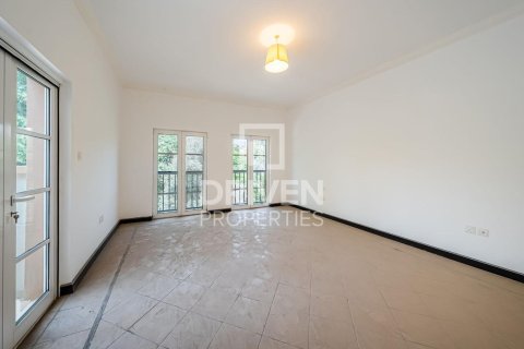 Vila di The Villa, Dubai, UAE 4 bilik tidur, 792.56 meter persegi № 758943 - foto 10