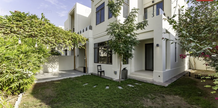 Adosado en Reem, Dubai, EAU 3 dormitorios, 325.6 m² № 661604