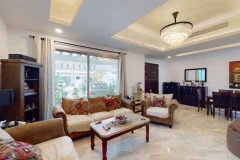 Vilă de vânzare în Al Furjan, Dubai, EAU 4 dormitoare, 295.79 mp.  №749393 - poză 2