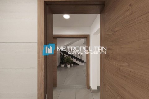 Huvila Al Shamkha, Abu Dhabi, Arabiemiraatit 6 makuuhuonetta, 484.8 m2 № 660695 - kuva 17