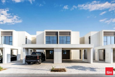 Townhouse in Dubai, UAE 3 bedrooms, 174 sq.m. № 647762 - photo 1