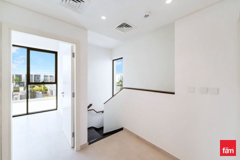 Townhouse in Dubai, UAE 3 bedrooms, 174 sq.m. № 647762 - photo 23